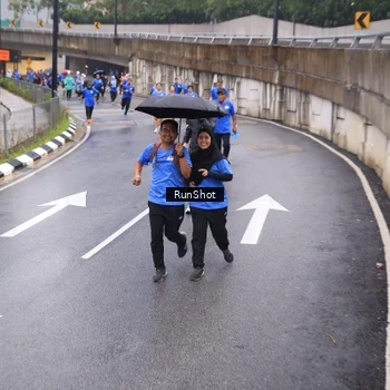 Runner Photo 7939926