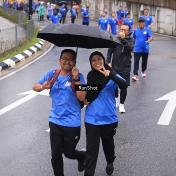 Runner Photo 7939933