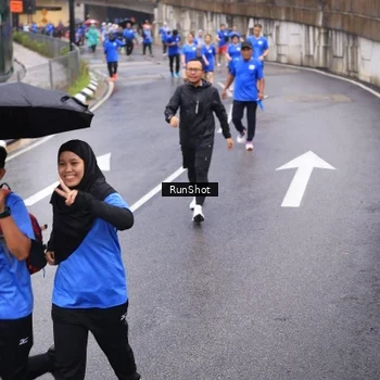 Runner Photo 7939939