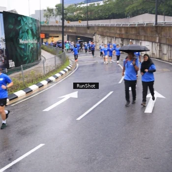 Runner Photo 7939941