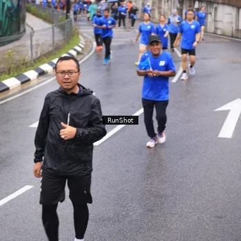 Runner Photo 7939965