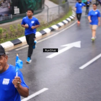 Runner Photo 7939990