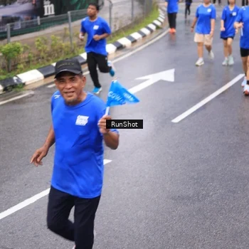 Runner Photo 7939991