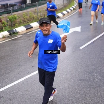 Runner Photo 7939993