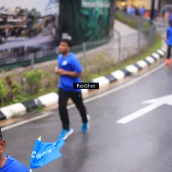 Runner Photo 7939996
