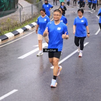 Runner Photo 7940009