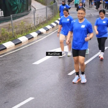 Runner Photo 7940010