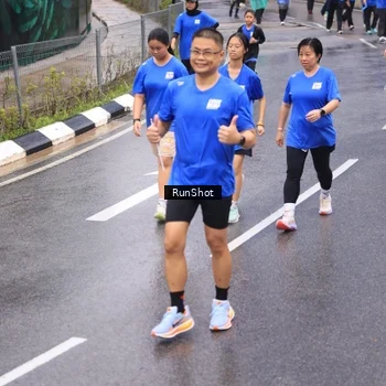 Runner Photo 7940013