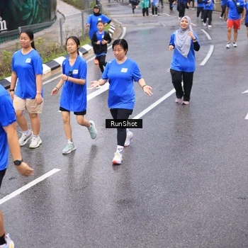 Runner Photo 7940030