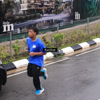 Runner Photo 7940032
