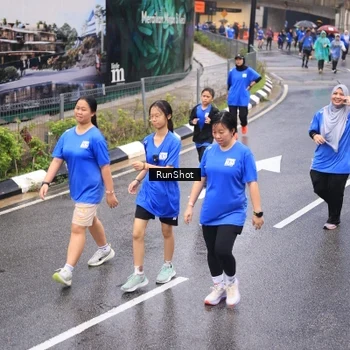 Runner Photo 7940039