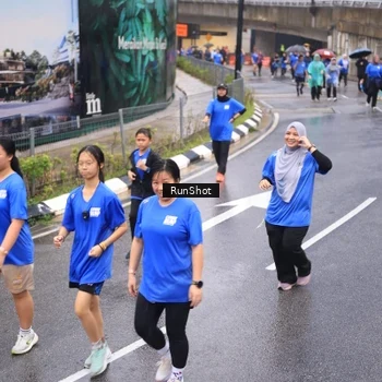 Runner Photo 7940044