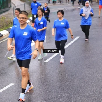 Runner Photo 7940046