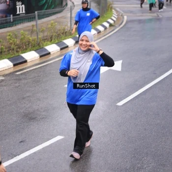 Runner Photo 7940054