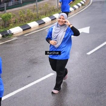 Runner Photo 7940056