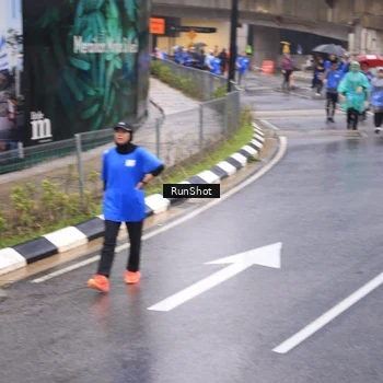 Runner Photo 7940074