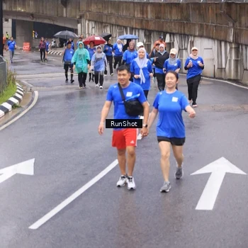 Runner Photo 7940082
