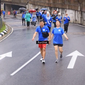 Runner Photo 7940084