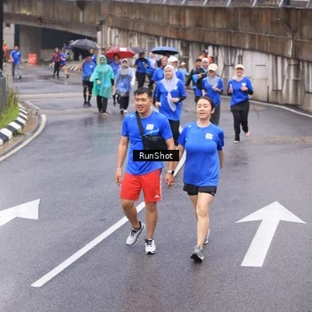 Runner Photo 7940085