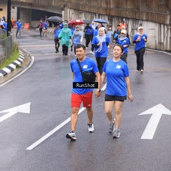 Runner Photo 7940089