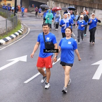 Runner Photo 7940092