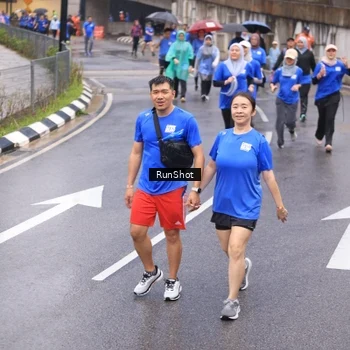 Runner Photo 7940094
