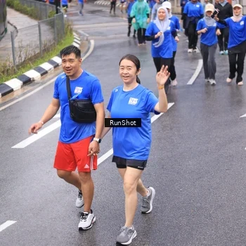 Runner Photo 7940106