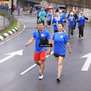 Runner Photo 7940118