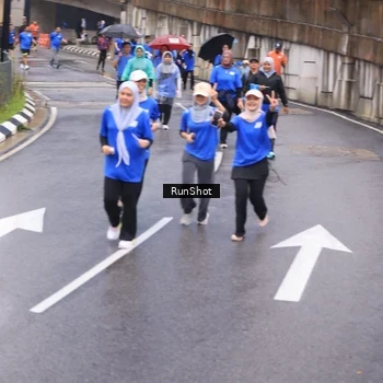 Runner Photo 7940120