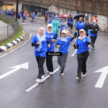 Runner Photo 7940132