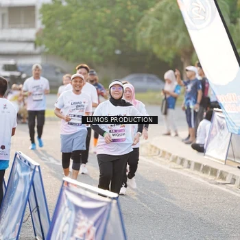 Runner Photo 7940138