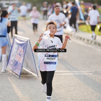 Runner Photo 7940146