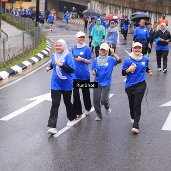 Runner Photo 7940155