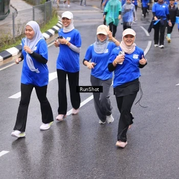 Runner Photo 7940160