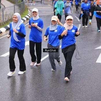 Runner Photo 7940161