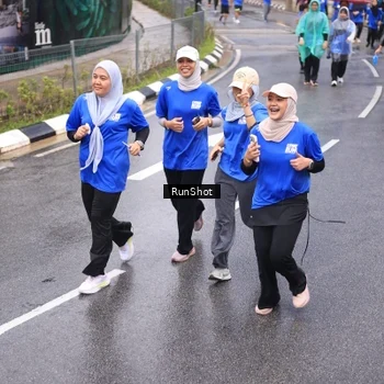 Runner Photo 7940171