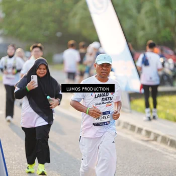Runner Photo 7940173