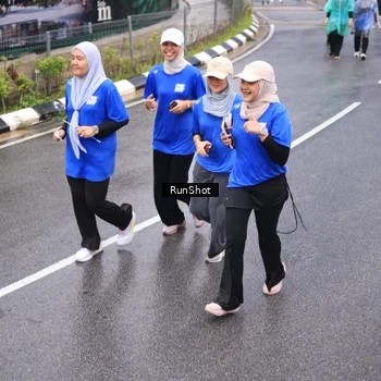 Runner Photo 7940180