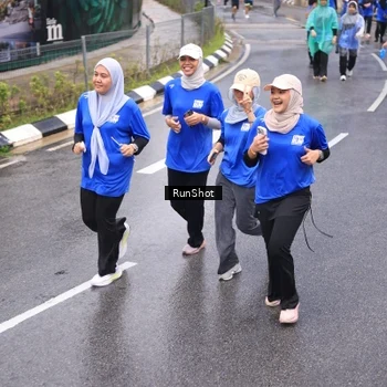 Runner Photo 7940183