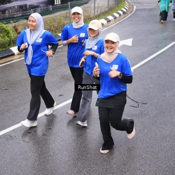 Runner Photo 7940187