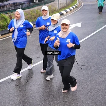 Runner Photo 7940190