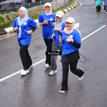 Runner Photo 7940194