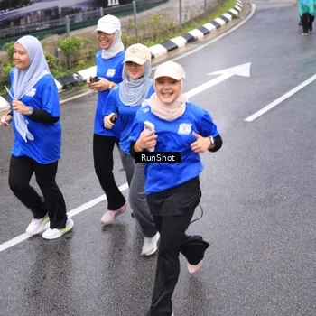 Runner Photo 7940195