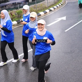 Runner Photo 7940196