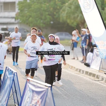 Runner Photo 7940203