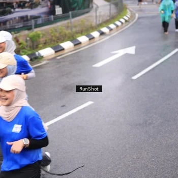 Runner Photo 7940204