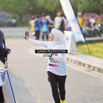 Runner Photo 7940209