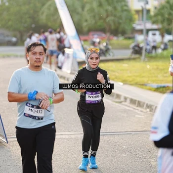 Runner Photo 7940215