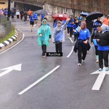Runner Photo 7940218
