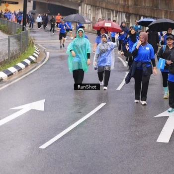 Runner Photo 7940222